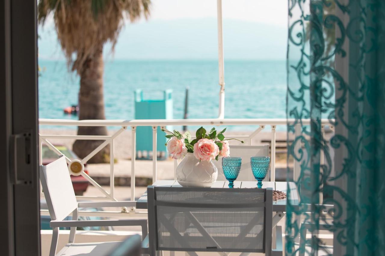 Sugar Blue - Apartments On The Beach Agios Vasilios  Esterno foto